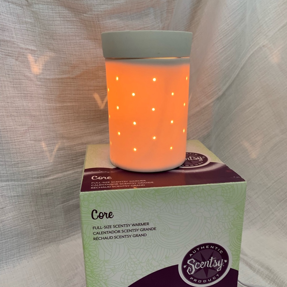 Sentsy Core Warmer!!!